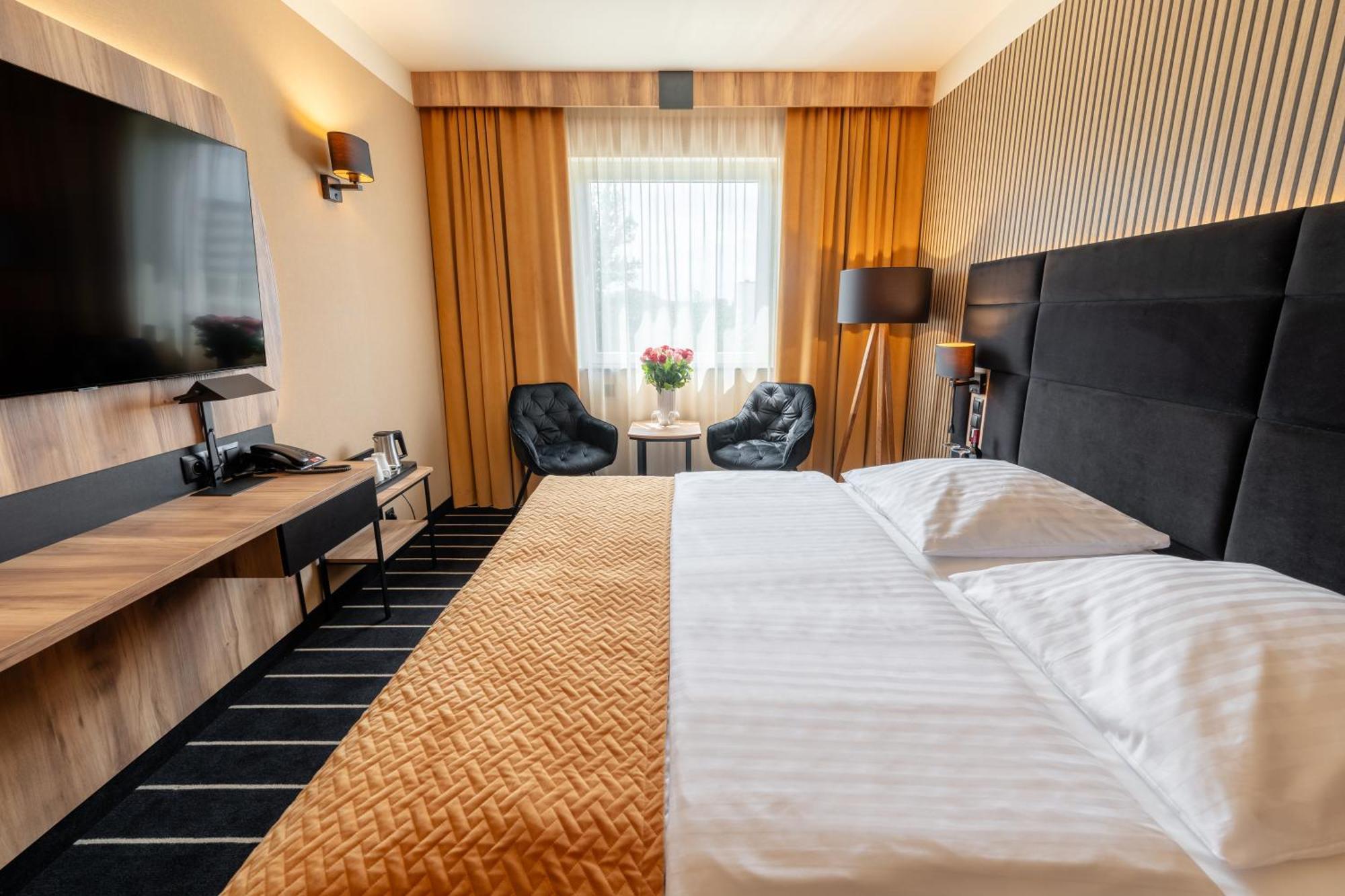 Park Diament Готель 4*